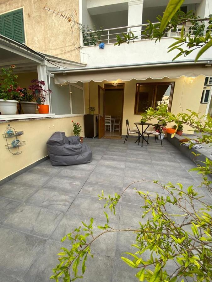 Saranda Beach Apartment Eksteriør billede
